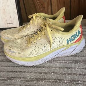 Women’s Hoka Clifton 8